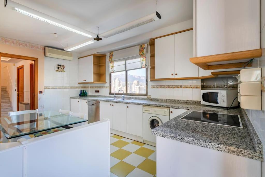 Atico Con Gran Terraza Apartment Benidorm Luaran gambar