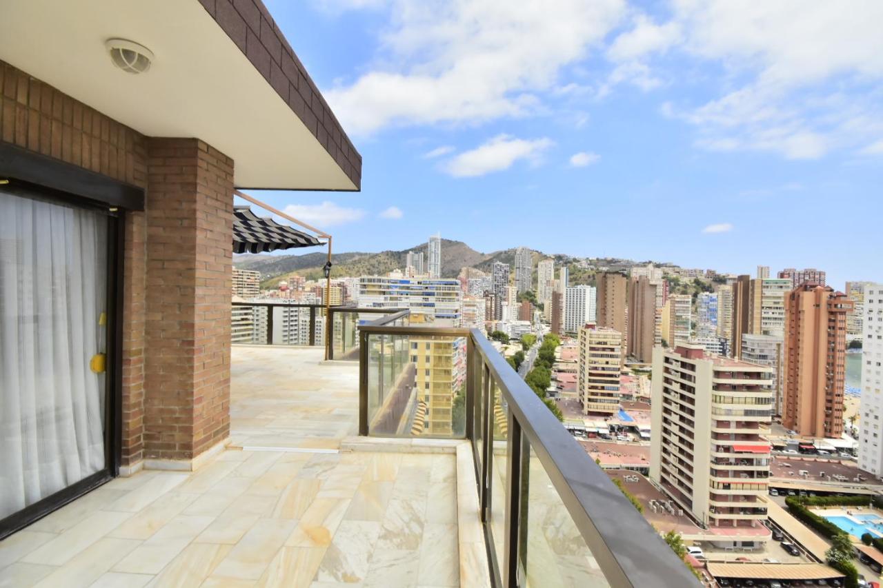 Atico Con Gran Terraza Apartment Benidorm Luaran gambar