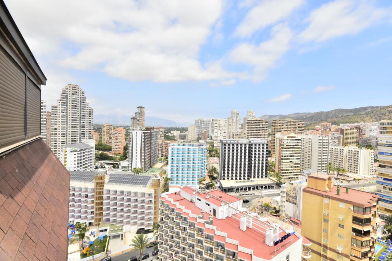 Atico Con Gran Terraza Apartment Benidorm Luaran gambar